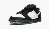 Nike SB Dunk Low "Staple Panda Pigeon"